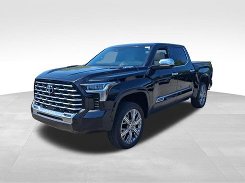 Used 2024 Toyota Tundra Capstone AWD/4WD image 3