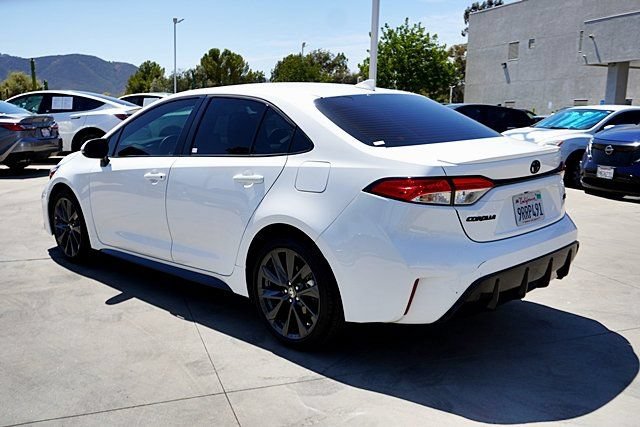 Used 2025 Toyota Corolla SE FWD image 6