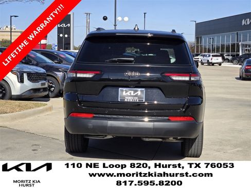 Used 2025 Jeep Grand Cherokee L Laredo image 13