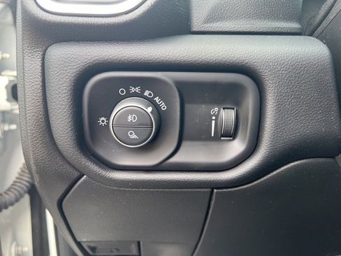 Used 2024 RAM 3500 Big Horn image 26