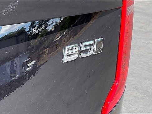 Used 2025 Volvo XC90 B5 Plus w/ Protection Package Premier image 11