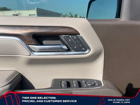 Used 2025 GMC Sierra 1500 SLT w/ SLT Premium Plus Package AWD/4WD image 22