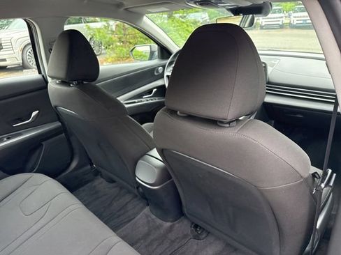 Used 2023 Hyundai Elantra SEL FWD image 22