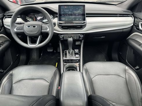 Used 2023 Jeep Compass Limited w/ Sun and Sound Group AWD/4WD image 14