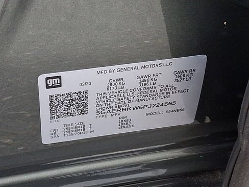 Certified 2023 Buick Enclave Essence image 29