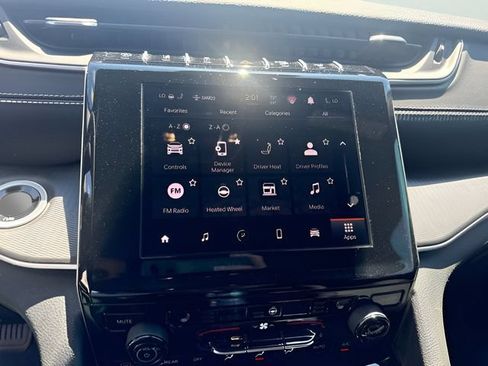 Used 2023 Jeep Grand Cherokee L Altitude AWD/4WD image 27