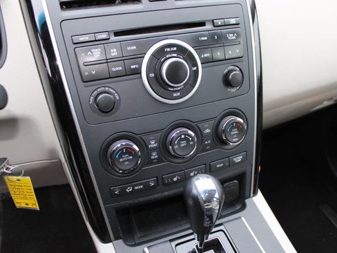 Used 2011 MAZDA CX-9 Touring image 15