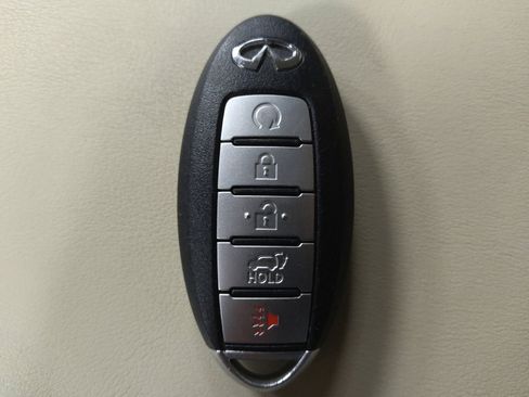 Used 2018 INFINITI QX60 FWD w/ Deluxe Technology Package image 32