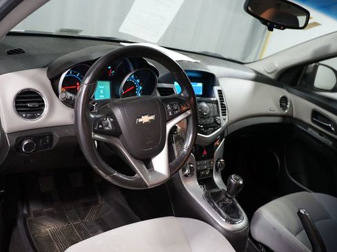 Used 2012 Chevrolet Cruze Eco image 7