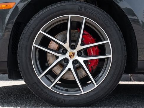 Certified 2023 Porsche Macan S AWD/4WD image 12