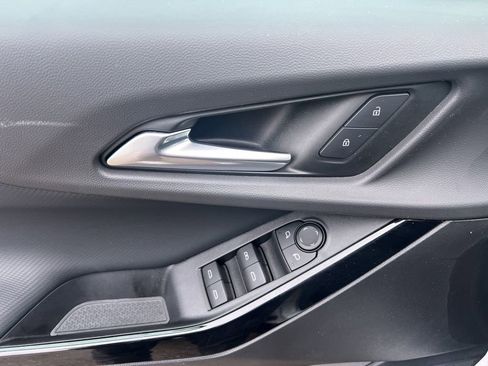 Used 2025 Chevrolet Equinox LT image 15