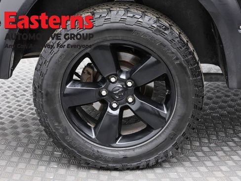 Used 2015 RAM 1500 Express w/ Black Ram 1500 Express Group image 28