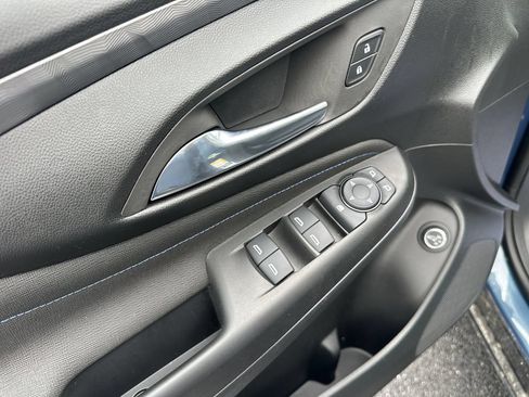 Used 2026 Buick Envista Sport Touring w/ Convenience I Package FWD image 15