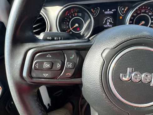 Used 2022 Jeep Wrangler Unlimited Sport AWD/4WD image 20