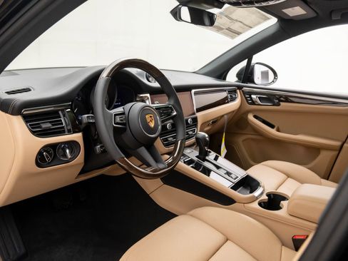 New 2026 Porsche Macan S image 4