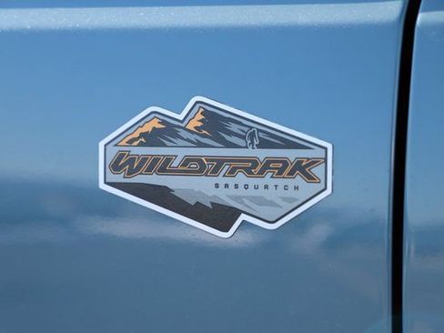 Used 2023 Ford Bronco Wildtrak image 3