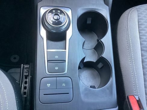 Used 2022 Ford Escape SE image 53