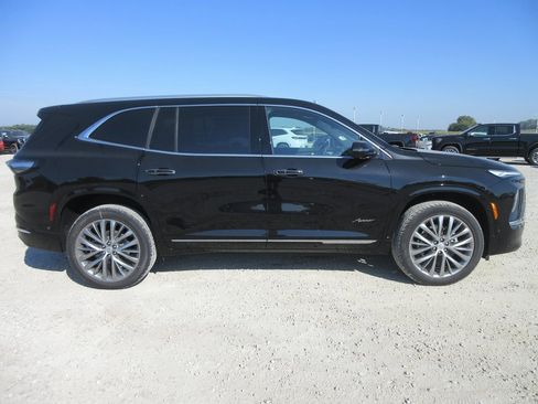 New 2026 Buick Enclave Avenir w/ Super Cruise Package image 3