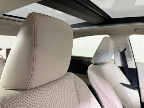 Used 2023 Lexus ES 350 w/ Premium Package image 38