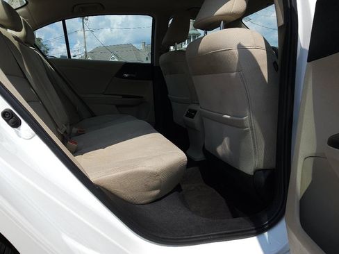 Used 2016 Honda Accord EX image 27