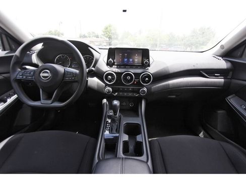 Used 2025 Nissan Sentra S FWD image 10