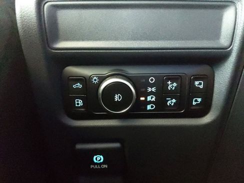 Used 2025 Ford F150 XLT w/ Equipment Group 302A MID AWD/4WD image 27