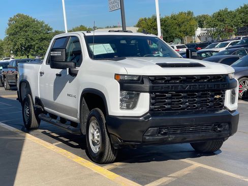 Used 2020 Chevrolet Silverado 2500 W/T w/ WT Convenience Package AWD/4WD image 2