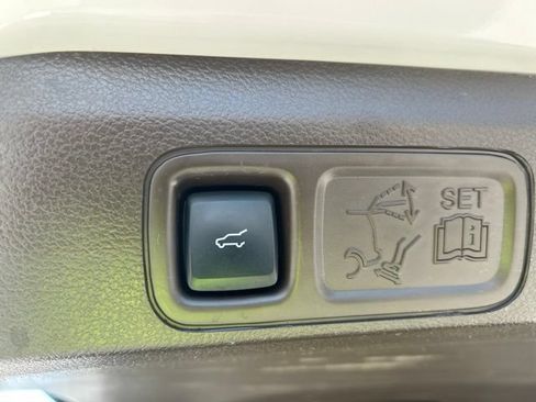 Used 2022 Ford Expedition Max King Ranch AWD/4WD image 18