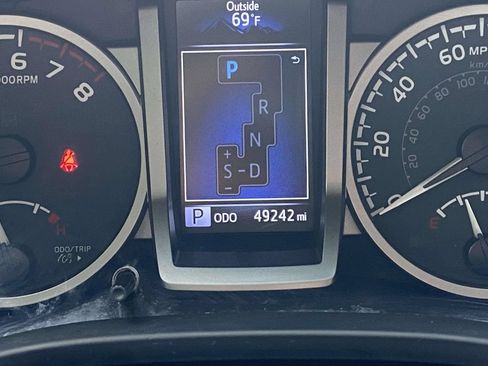Used 2023 Toyota Tacoma SR5 w/ Technology Package AWD/4WD image 27