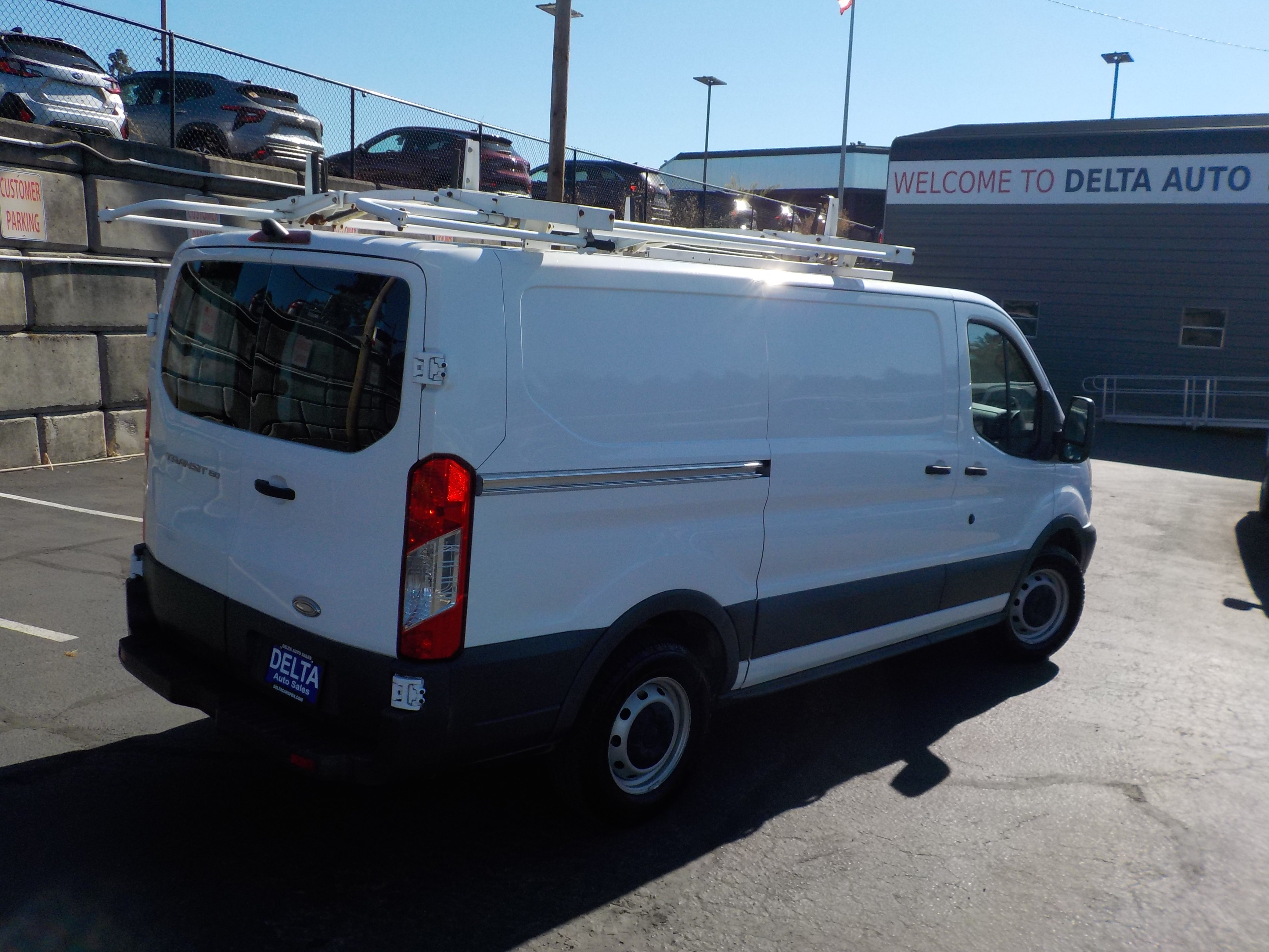 Used 2015 Ford Transit 150 130 Low Roof RWD image 8