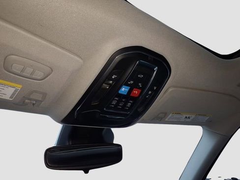 Used 2023 Jeep Grand Cherokee Limited AWD/4WD image 13