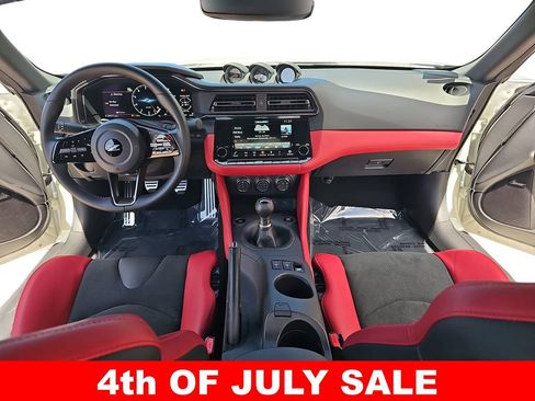 Used 2025 Nissan Z Performance w/ Floor Mat Package RWD image 9