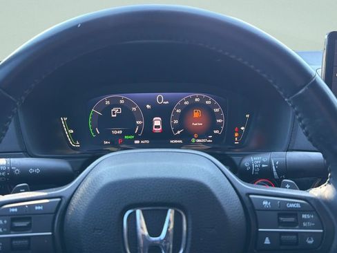 Used 2023 Honda Accord Sport image 11