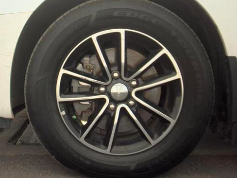 Used 2019 Dodge Grand Caravan GT FWD image 9