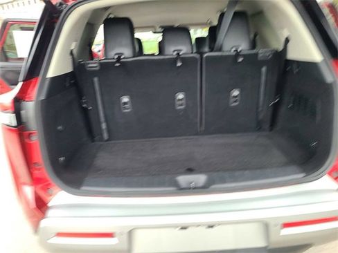 Used 2022 Nissan Pathfinder SL w/ SL Black Package image 25