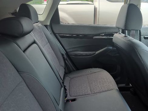 Used 2024 Kia Seltos S AWD/4WD image 11