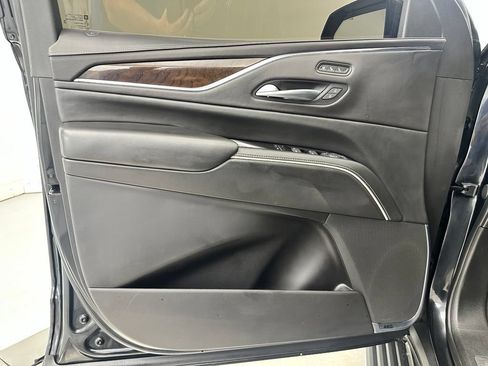 Used 2022 Cadillac Escalade ESV Sport Platinum AWD/4WD image 32