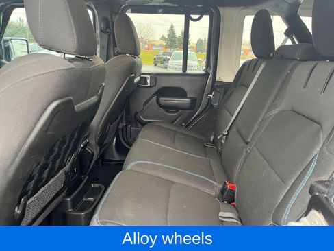 Used 2023 Jeep Wrangler Unlimited Rubicon 4xe image 29