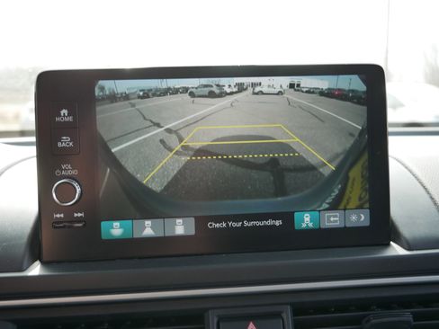 Certified 2025 Honda Pilot Touring image 27