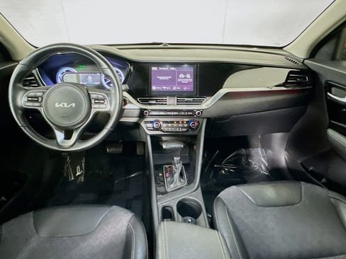 Used 2022 Kia Niro LXS FWD image 26
