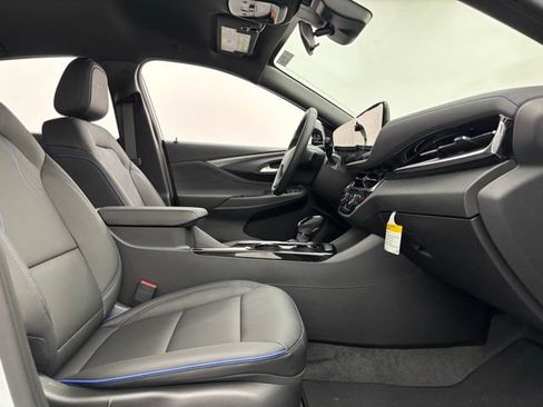 New 2026 Buick Envista Sport Touring w/ Advanced Safety Package FWD image 27
