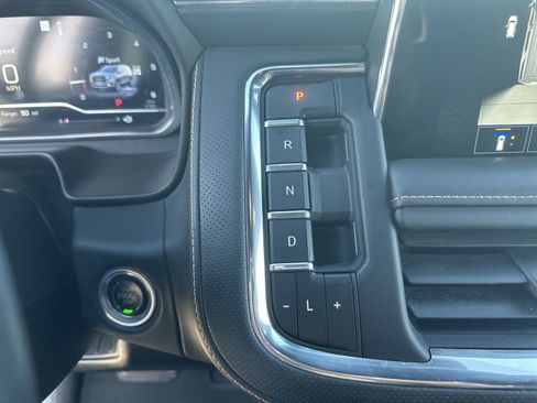 Used 2023 GMC Yukon XL AT4 w/ Technology Package image 16