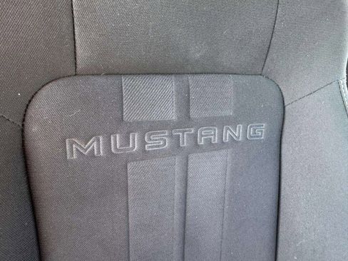 Used 2021 Ford Mustang Coupe image 44