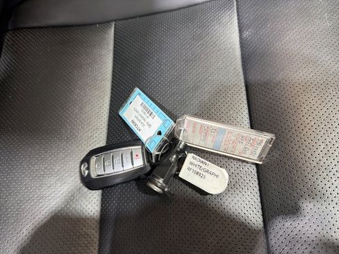 Used 2024 INFINITI QX50 Luxe image 30