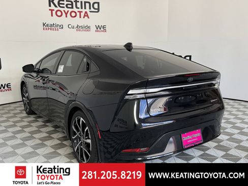 New 2026 Toyota Prius Plug-In Hybrid image 10