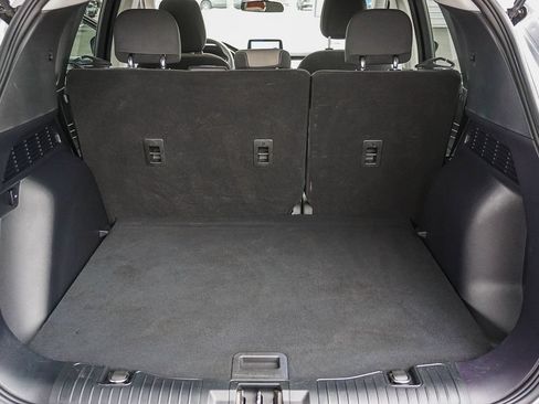 Used 2022 Ford Escape SE FWD image 25