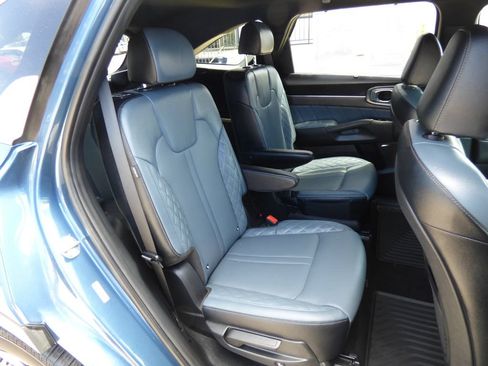 Used 2025 Kia Sorento SX Prestige AWD/4WD image 18