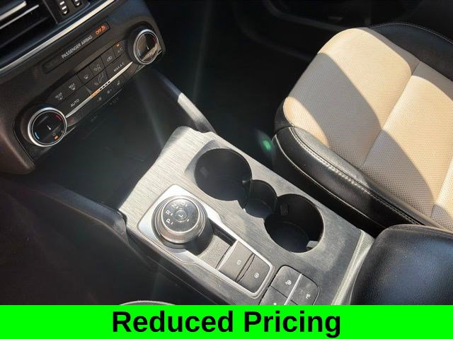 Used 2022 Ford Escape Titanium w/ Titanium Elite Package AWD/4WD image 29