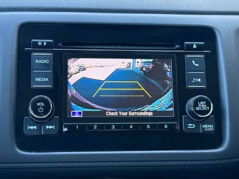 Used 2021 Honda HR-V LX image 19