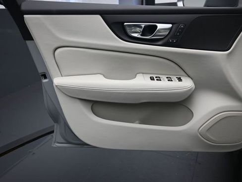 New 2026 Volvo V60 B5 Cross Country Plus w/ Protection Package Premier image 20